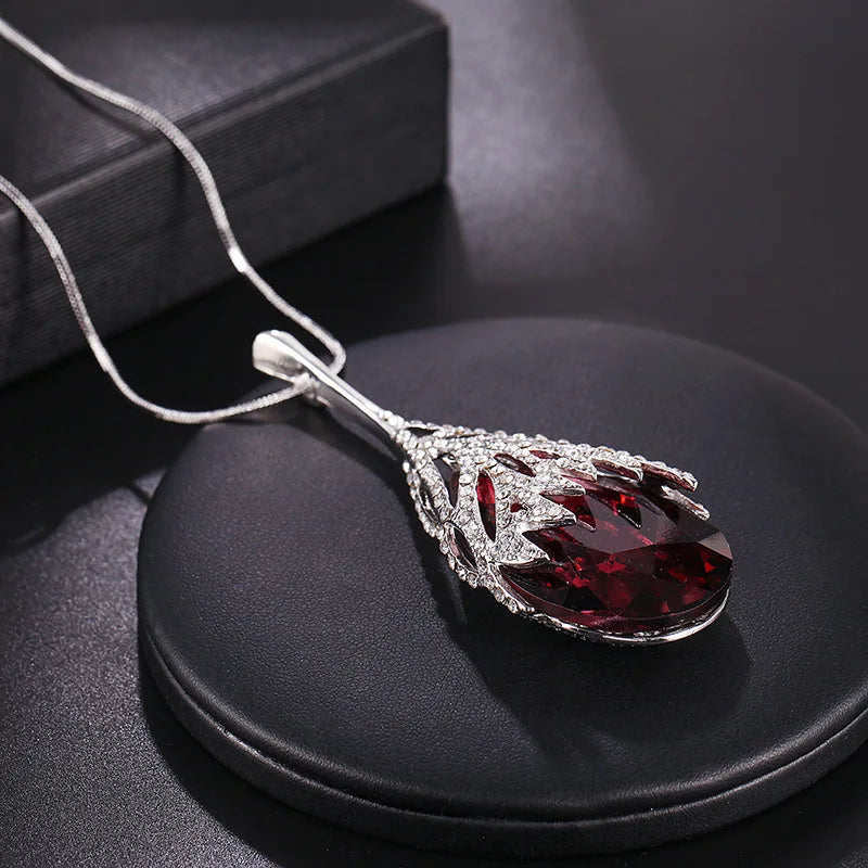 Colliers longs pour femmes, ras-de-cou en cristal gris, accessoires tendance : colliers et pendentifs.