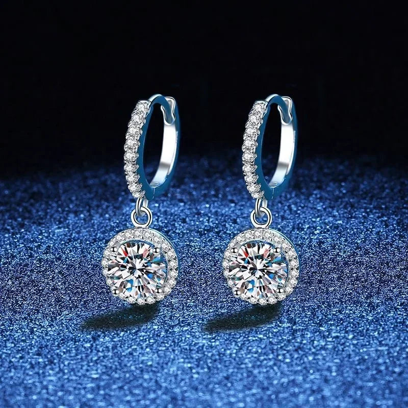Boucles d'oreilles rondes en argent sterling 925 et moissanite de 1 carat pour femme, style luxueux pour les soirées.