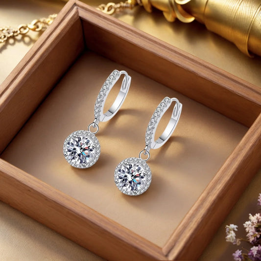 Boucles d'oreilles rondes en argent sterling 925 et moissanite de 1 carat pour femme, style luxueux pour les soirées.