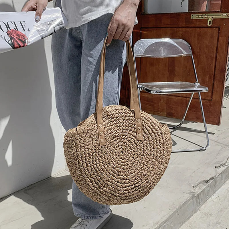 Sac cabas rond d'été en paille tressée pour femme, grande capacité, ajouré, style simple.