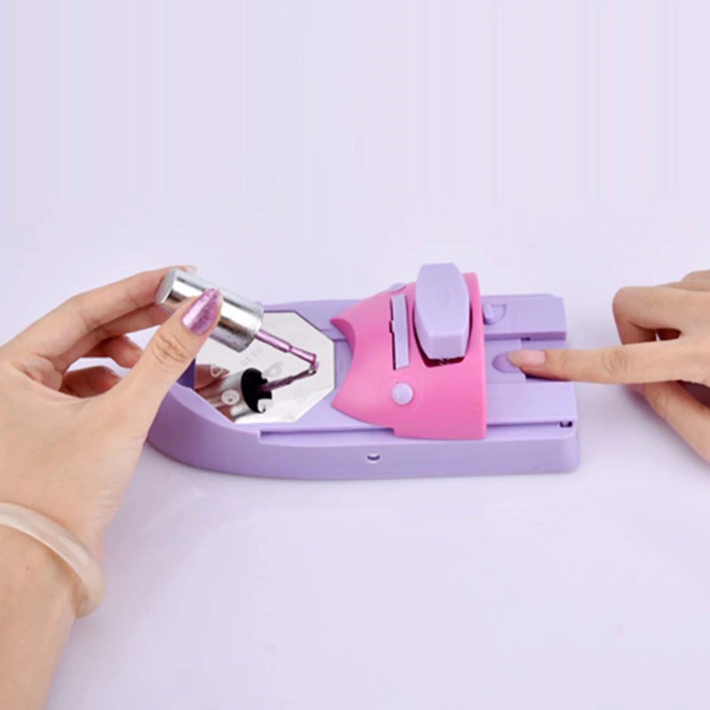 Machine à ongles portable DIY Fashion multifonctionnelle, tampon à ongles, machine à vernis à ongles pour la conception de nail art à domicile