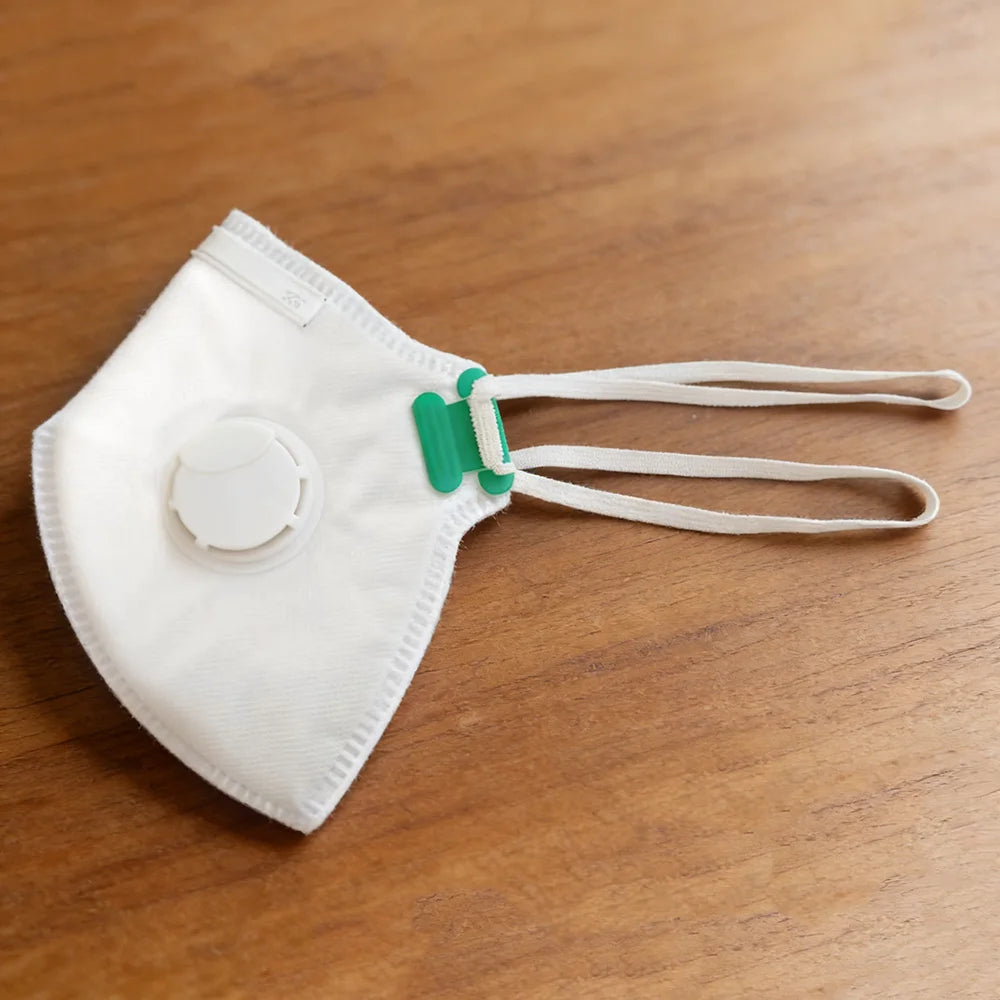Masques FFP2 (lot de 20 ou 40) EN149:2001+A1:2009, pliables, certifiés CE, protection PM2.5 (95 %), avec filtre hygiénique.