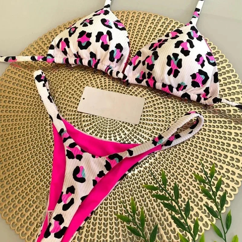 Nouveau bikini imprimé fendu pour femme, maillot de bain string tendance pour les vacances à la plage