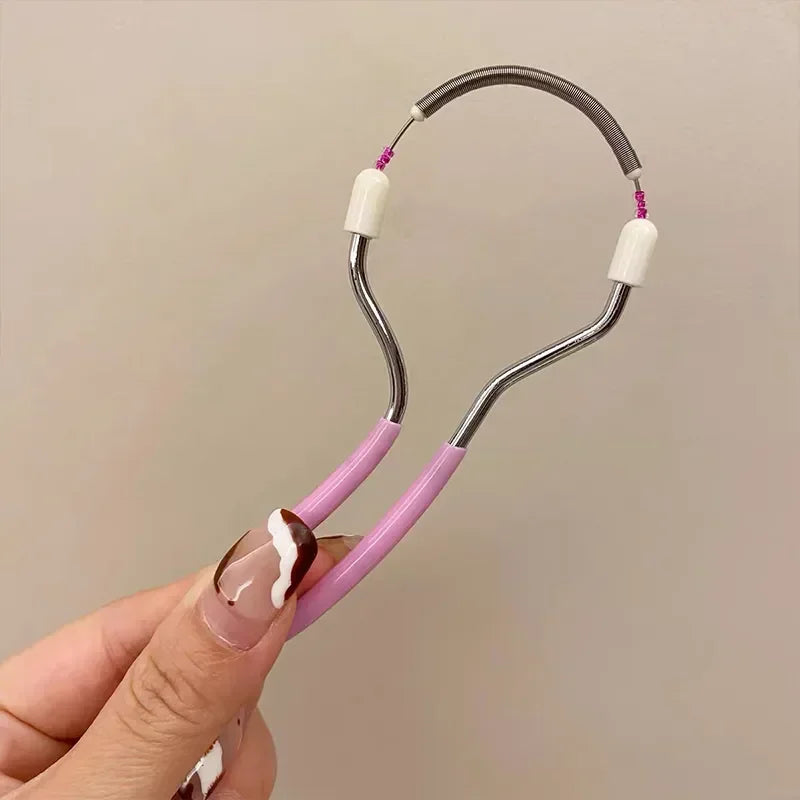 Épilateur facial pour femmes : élimine les poils indésirables de la lèvre supérieure, du menton, du visage ou du cou. Le ressort original pour les poils disgracieux.