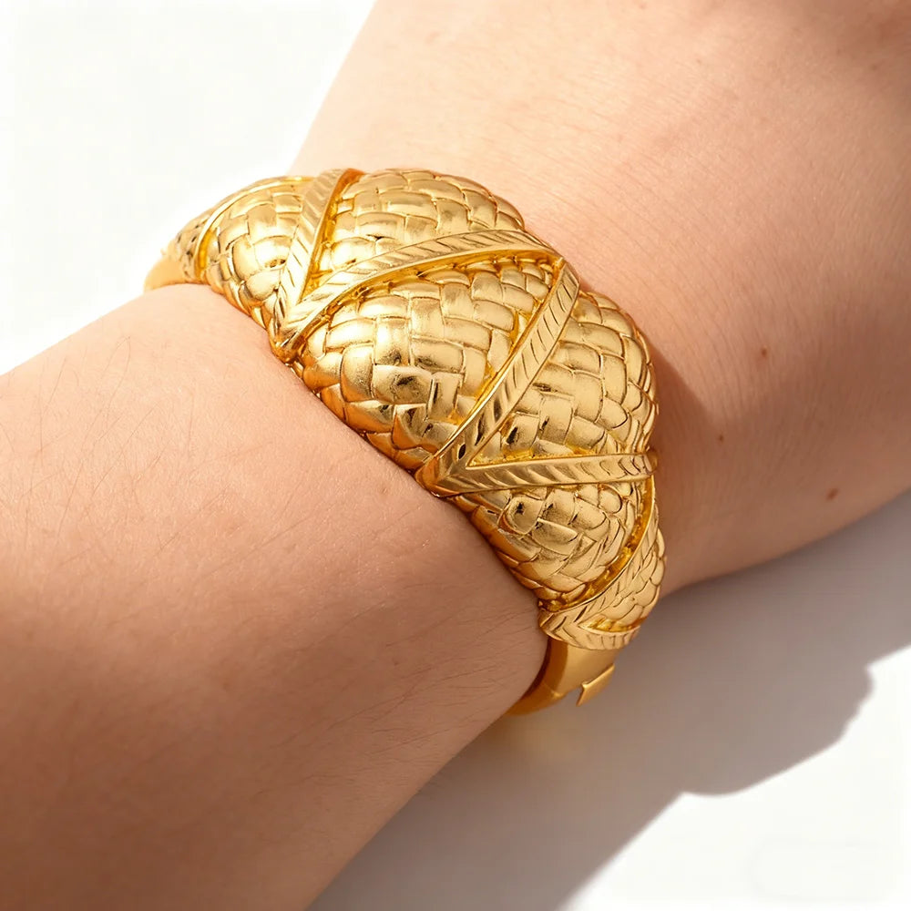 Ensemble bracelet et bague de luxe pour femme, couleur or, style Dubaï. Accessoires de bijoux.