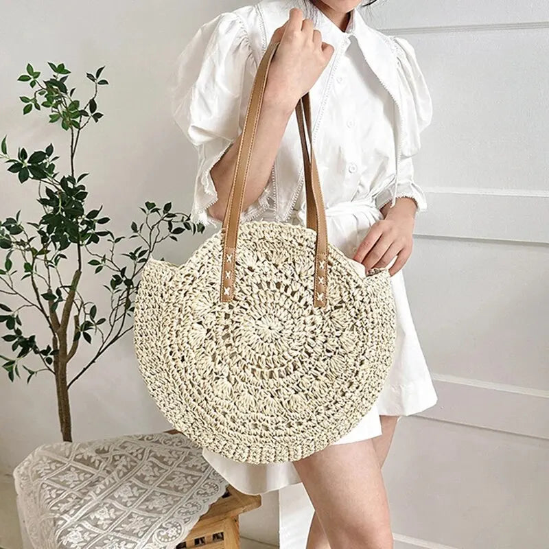 Sac cabas rond d'été en paille tressée pour femme, grande capacité, ajouré, style simple.